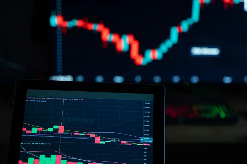 Nine Out of Ten Tokens Flame Out Before Year Two — But This One Signal Tells You Which Ones Won't